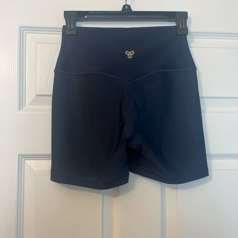 Aritzia Golden Athletic/Bike Shorts size 8 - Picture 2 of 3